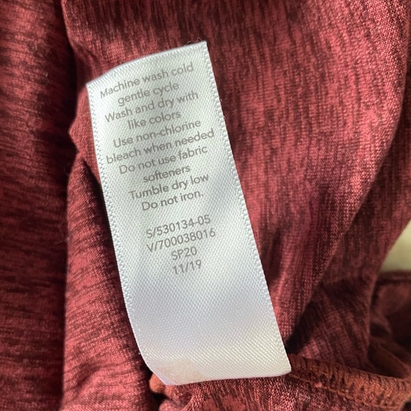 Athleta Uptempo Hoodie Womens Burgundy Long Sleeve Cropped 530134 Sz Medium - Picture 9 of 11
